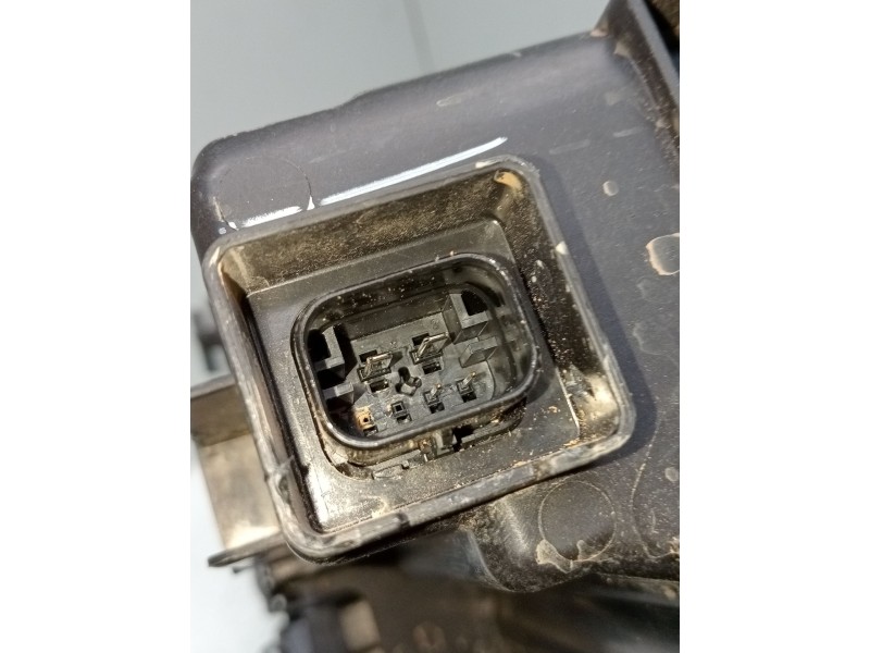 Recambio de faro derecho para bmw x1/ix1 u11 x1 sdrive18d referencia OEM IAM 5a5bd4802  Interior sucio ( GOTAS DE MANCHAS)