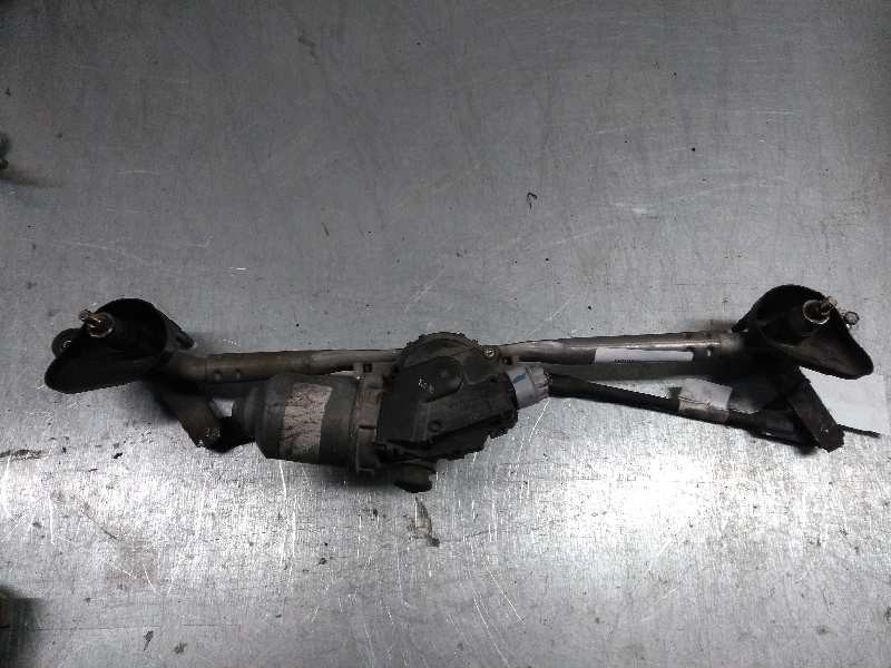Recambio de motor limpia delantero para dodge caliber 2.0 16v crd cat referencia OEM IAM AX1590109292 053033780AD 70113