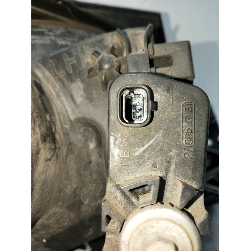 Recambio de faro izquierdo para kia sportage ii (je_, km_) 2.0 i 16v referencia OEM IAM  OJO VER FOTOS 