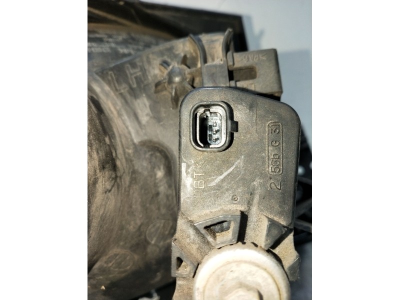 Recambio de faro izquierdo para kia sportage ii (je_, km_) 2.0 i 16v referencia OEM IAM  OJO VER FOTOS 