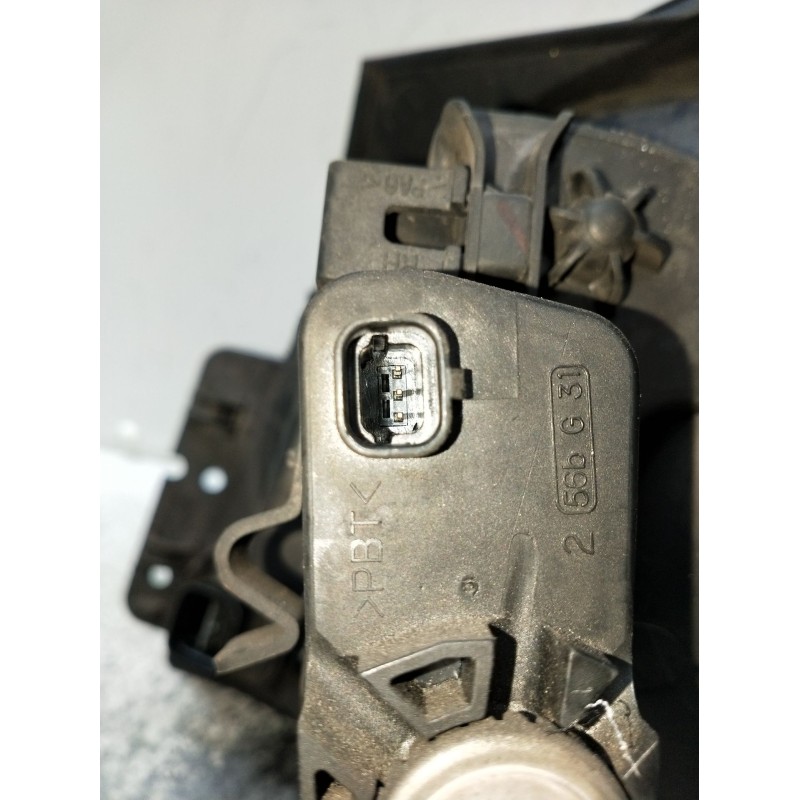 Recambio de faro derecho para kia sportage ii (je_, km_) 2.0 i 16v referencia OEM IAM   