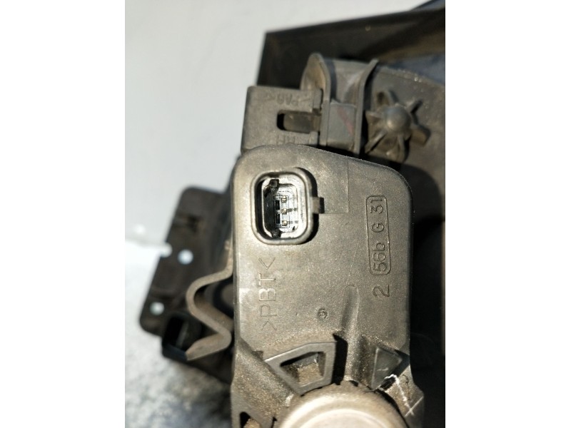 Recambio de faro derecho para kia sportage ii (je_, km_) 2.0 i 16v referencia OEM IAM   