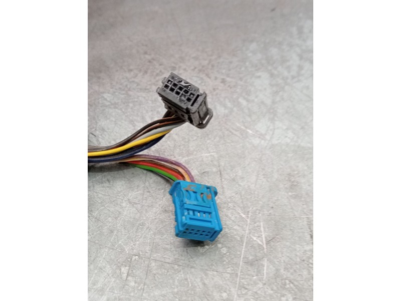 Recambio de retrovisor izquierdo para bmw x1/ix1 u11 x1 sdrive18d referencia OEM IAM electrico 2 enchufes 8 y 10 cables 