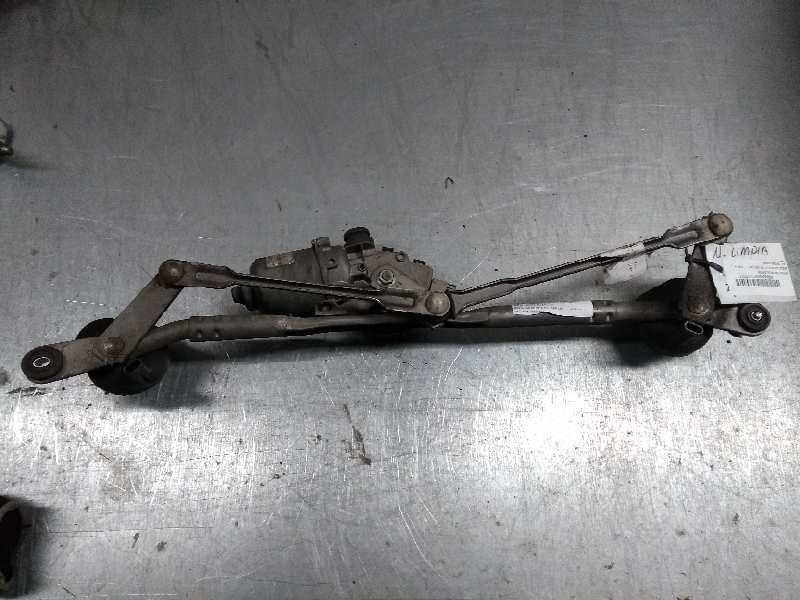 Recambio de motor limpia delantero para dodge caliber 2.0 16v crd cat referencia OEM IAM AX1590109292 053033780AD 70113