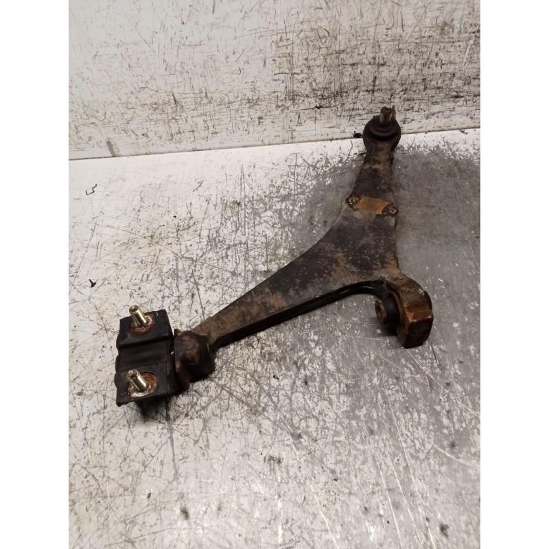 Recambio de brazo suspension inferior delantero izquierdo para peugeot 106 ii (1a_, 1c_) 1.1 i referencia OEM IAM   