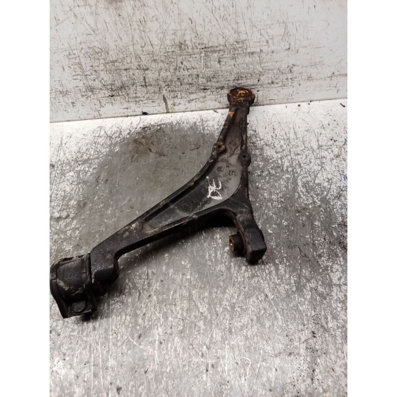 Recambio de brazo suspension inferior delantero derecho para peugeot 106 ii (1a_, 1c_) 1.1 i referencia OEM IAM   
