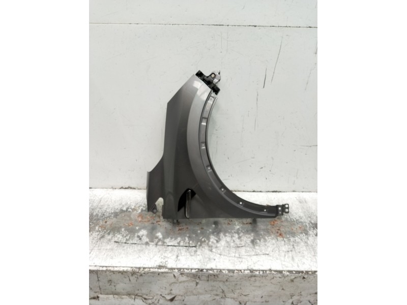 Recambio de aleta delantera derecha para renault captur ii (hf_) tce 140 (hfn0) referencia OEM IAM   