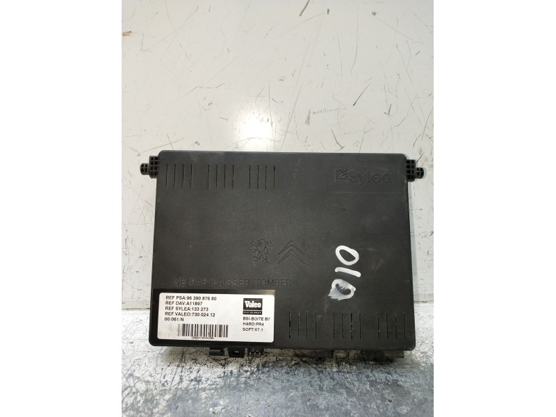 Recambio de caja reles / fusibles para citroën xsara (n1) 2.0 hdi 90 referencia OEM IAM 9639087680 73002412 