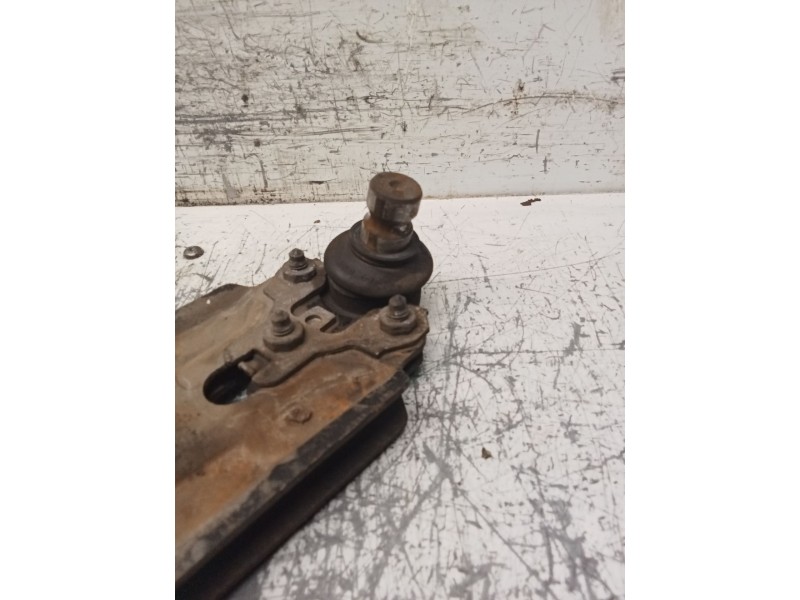 Recambio de brazo suspension inferior delantero izquierdo para seat ibiza ii (6k1) 1.4 i referencia OEM IAM   