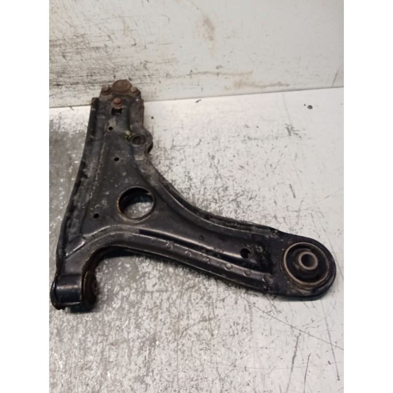 Recambio de brazo suspension inferior delantero izquierdo para seat ibiza ii (6k1) 1.4 i referencia OEM IAM   