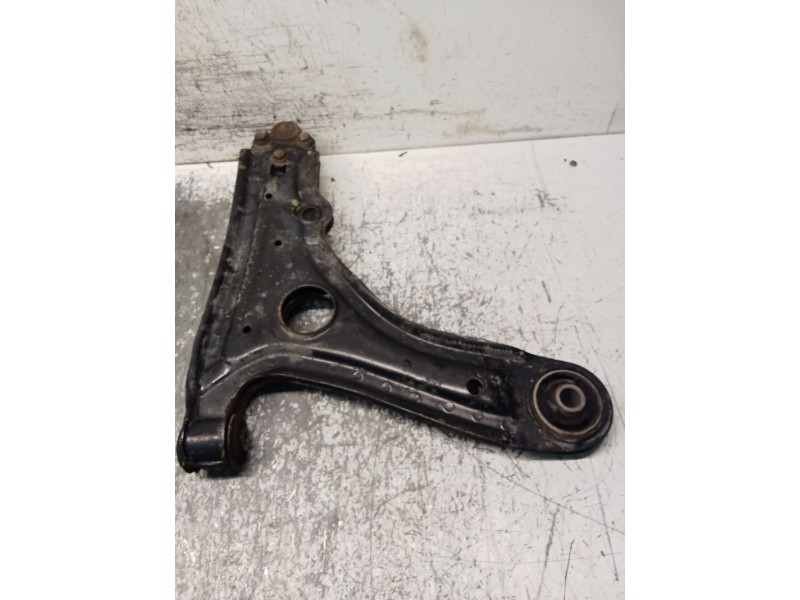 Recambio de brazo suspension inferior delantero izquierdo para seat ibiza ii (6k1) 1.4 i referencia OEM IAM   