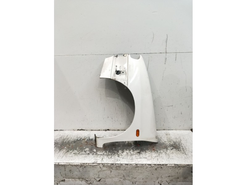 Recambio de aleta delantera izquierda para seat ibiza ii (6k1) 1.4 i referencia OEM IAM 6K0821021  