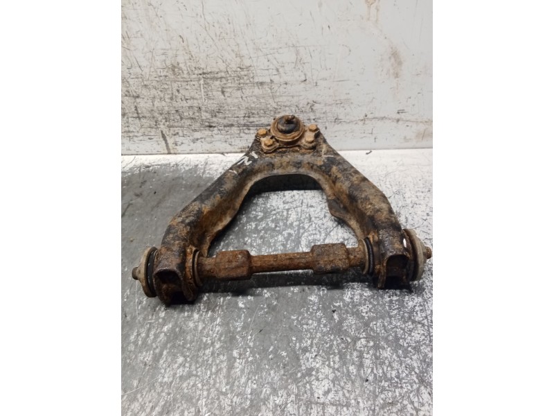Recambio de brazo suspension superior delantero izquierdo para ssangyong musso (fj) 2.9 d referencia OEM IAM   