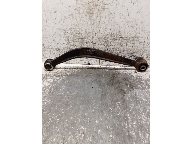 Recambio de brazo suspension superior trasero derecho para kia carnival / grand carnival iii (vq) 2.9 crdi referencia OEM IAM 55