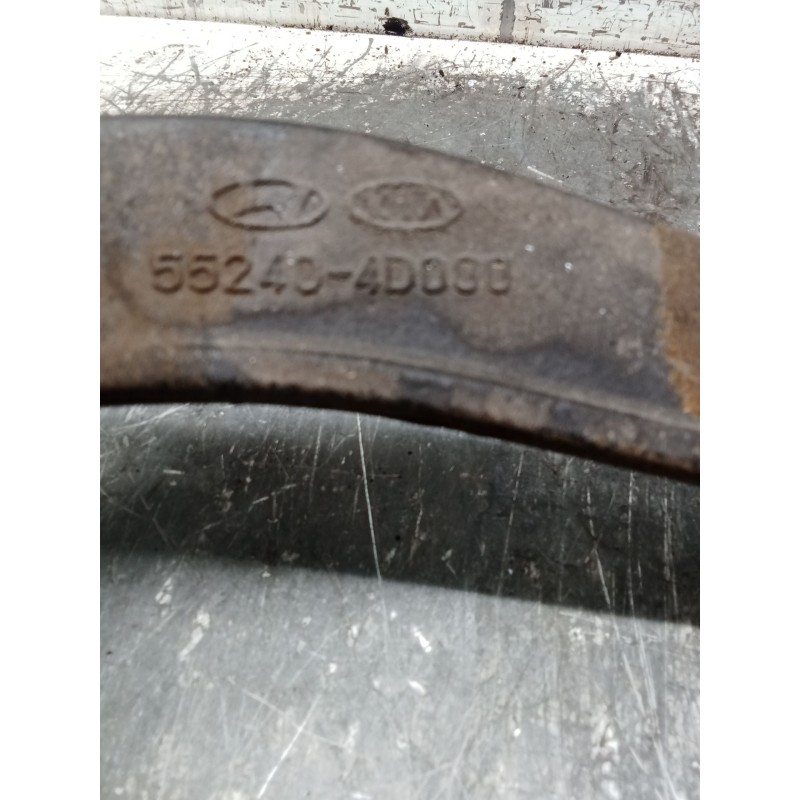 Recambio de brazo suspension superior trasero derecho para kia carnival / grand carnival iii (vq) 2.9 crdi referencia OEM IAM 55