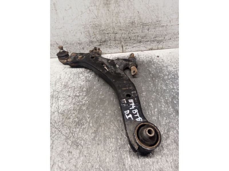 Recambio de brazo suspension inferior delantero izquierdo para hyundai trajet (fo) 2.0 crdi referencia OEM IAM   