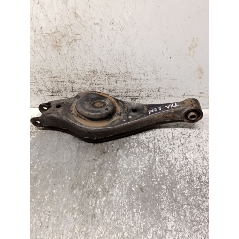 Recambio de brazo suspension inferior trasero derecho para kia carnival / grand carnival iii (vq) 2.9 crdi referencia OEM IAM   