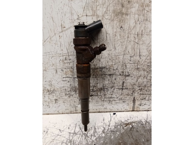 Recambio de inyector para bmw 3 compact (e46) 318 td referencia OEM IAM 0445110209 7794435 BOSCH