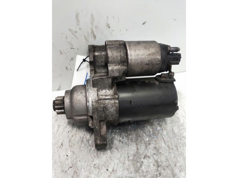 Recambio de motor arranque para volkswagen polo (9n3) match referencia OEM IAM 0001120406 BOSCH 