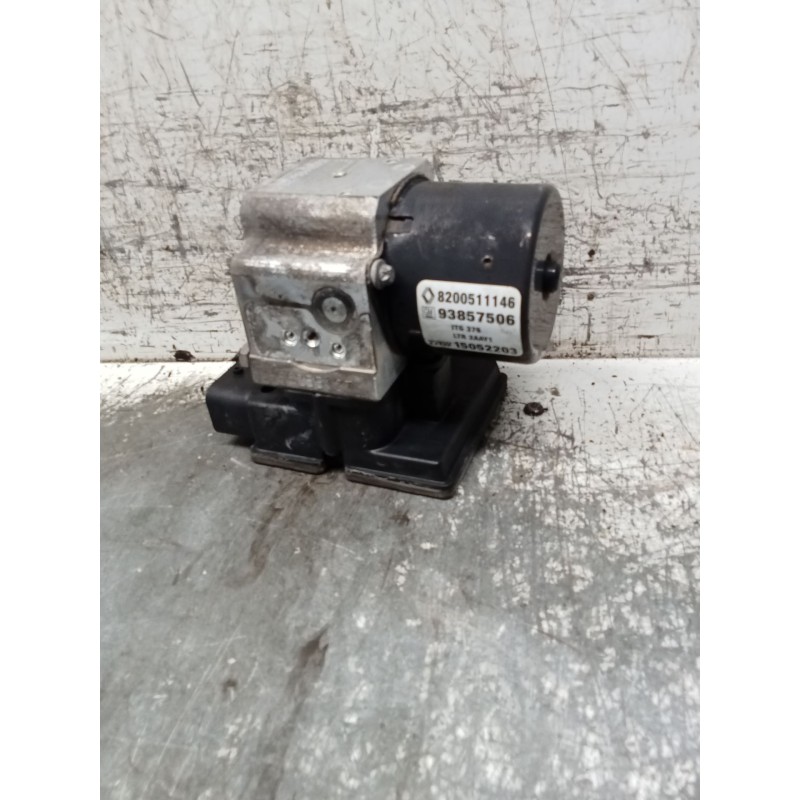 Recambio de abs para renault trafic ii furgoneta (fl) 1.9 dci 100 (fl0c) referencia OEM IAM 8200511146 93857506 15113903E 150522