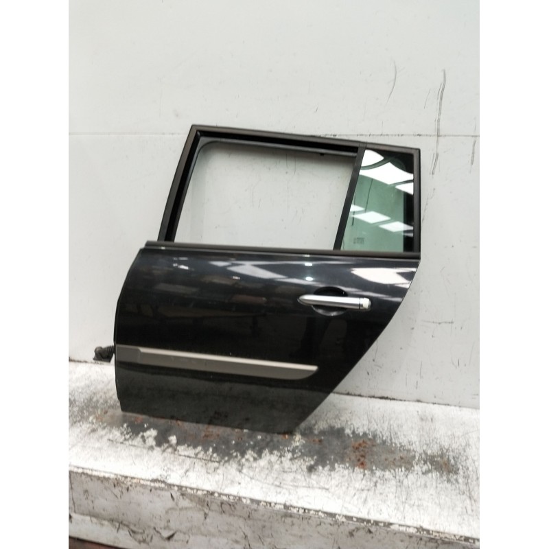 Recambio de puerta trasera izquierda para renault megane ii station wagon (km0/1_) 1.6 referencia OEM IAM   