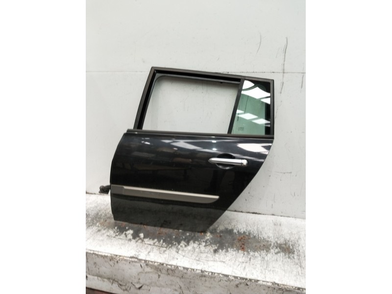 Recambio de puerta trasera izquierda para renault megane ii station wagon (km0/1_) 1.6 referencia OEM IAM   