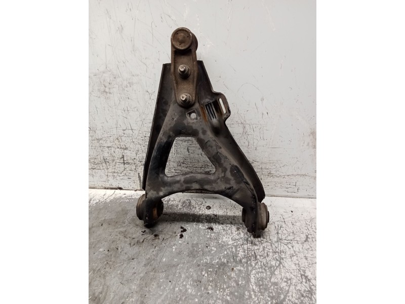 Recambio de brazo suspension inferior delantero izquierdo para renault megane i (ba0/1_) 1.4 16v (ba0d, ba1h, ba0w, ba10) refere