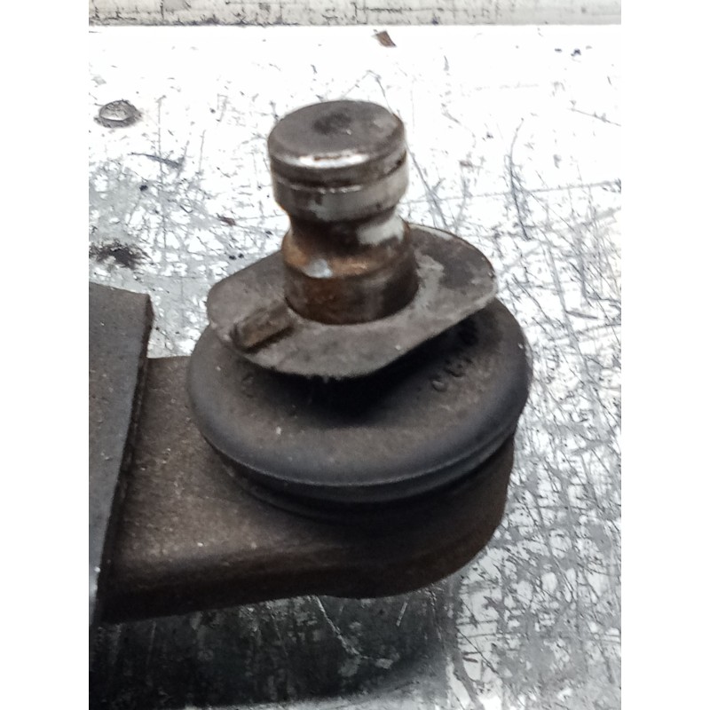 Recambio de brazo suspension inferior delantero izquierdo para renault megane i (ba0/1_) 1.4 16v (ba0d, ba1h, ba0w, ba10) refere