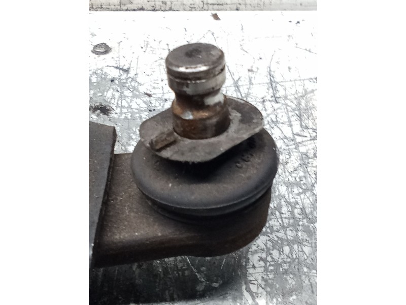 Recambio de brazo suspension inferior delantero izquierdo para renault megane i (ba0/1_) 1.4 16v (ba0d, ba1h, ba0w, ba10) refere