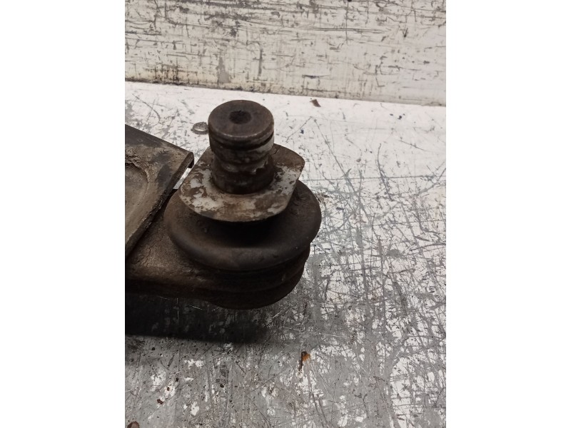 Recambio de brazo suspension inferior delantero derecho para renault megane i (ba0/1_) 1.4 16v (ba0d, ba1h, ba0w, ba10) referenc
