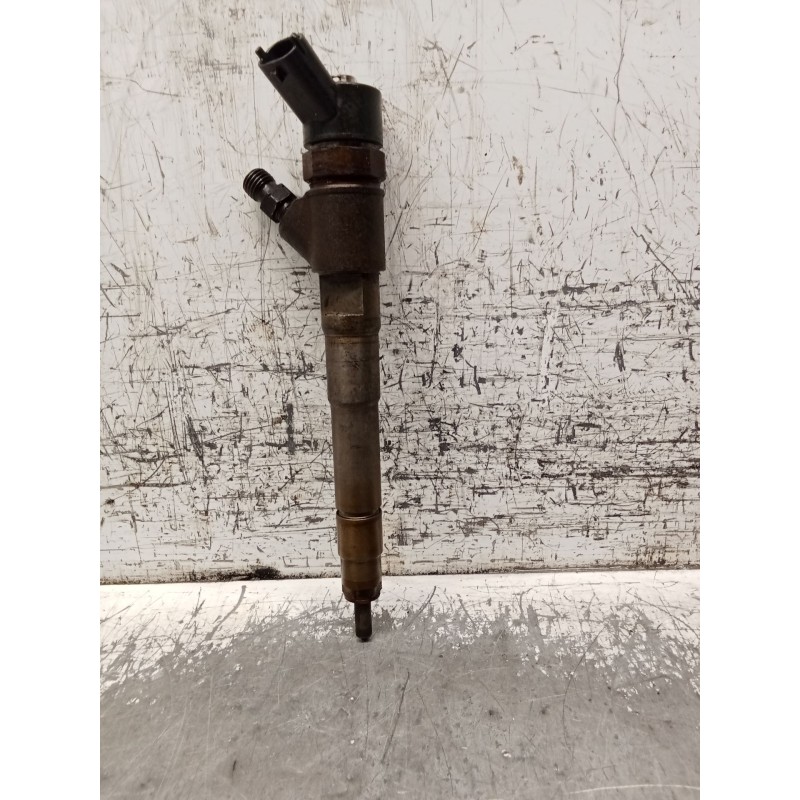 Recambio de inyector para iveco daily iv caja/chasis 35c13, 35c13 /p, 35s13 d, 35s13, 35s13 /p referencia OEM IAM 0445110435 504