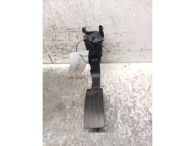Recambio de potenciometro pedal para dacia sandero ii tce 90 (b8m1, b8ma) referencia OEM IAM 180026342R  