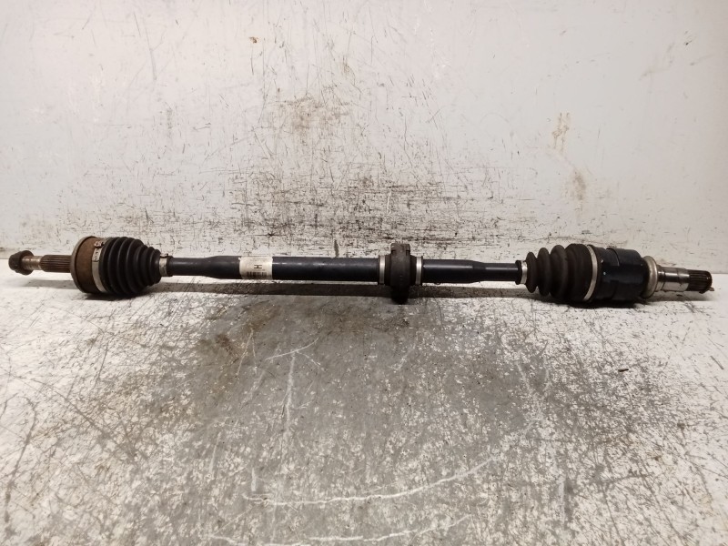 Recambio de transmision delantera derecha para toyota auris (_e18_) 1.3 (nre180_) referencia OEM IAM EBJ92MBC194  