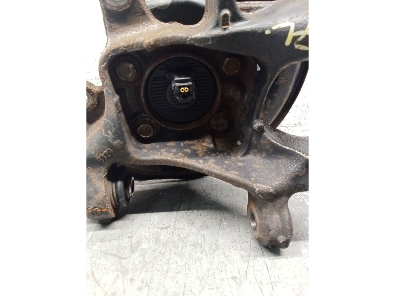 Recambio de mangueta trasera izquierda para toyota auris (_e18_) 1.3 (nre180_) referencia OEM IAM   