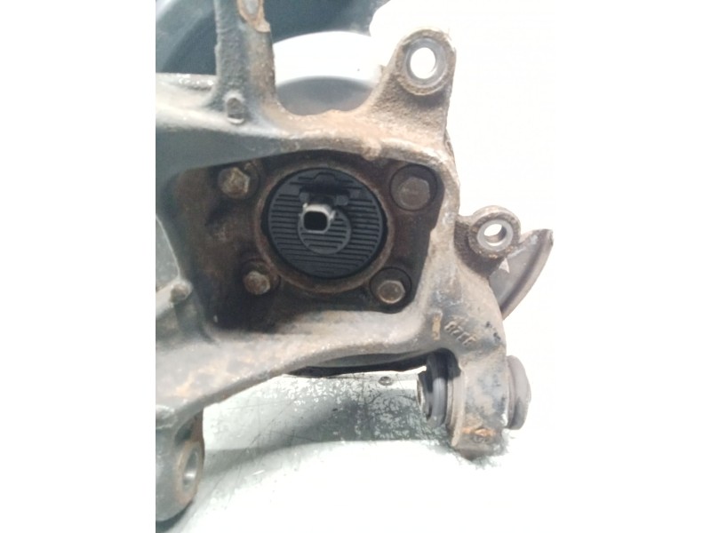 Recambio de mangueta trasera derecha para toyota auris (_e18_) 1.3 (nre180_) referencia OEM IAM   