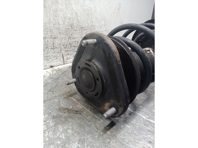 Recambio de amortiguador delantero izquierdo para toyota auris (_e18_) 1.3 (nre180_) referencia OEM IAM 4852002A00  