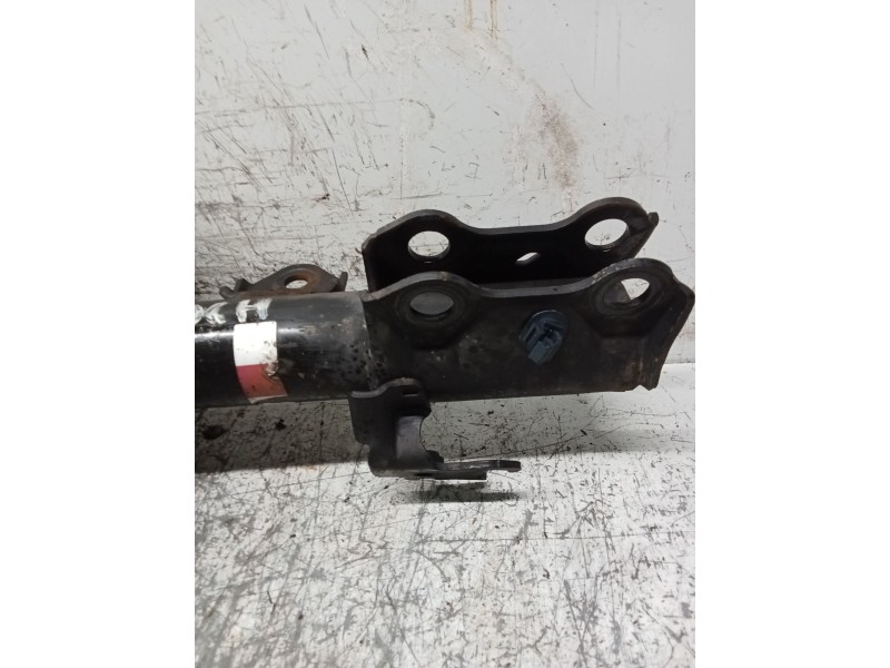 Recambio de amortiguador delantero derecho para toyota auris (_e18_) 1.3 (nre180_) referencia OEM IAM 4851002A00  