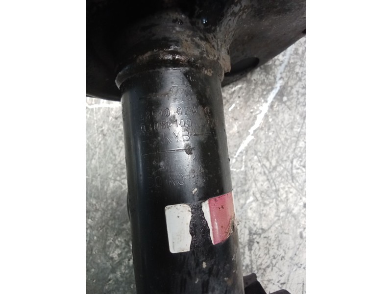 Recambio de amortiguador delantero derecho para toyota auris (_e18_) 1.3 (nre180_) referencia OEM IAM 4851002A00  