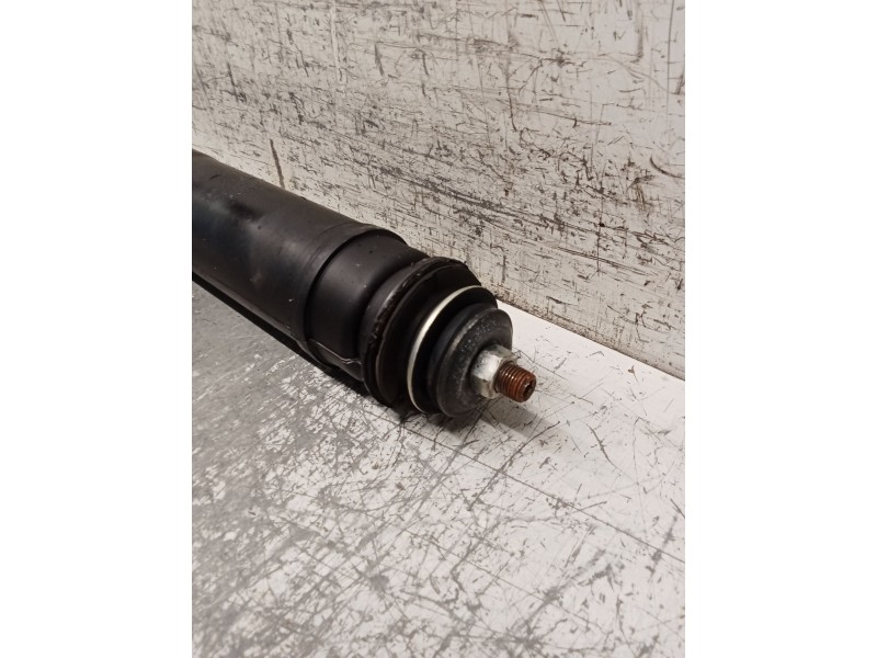 Recambio de amortiguador trasero derecho para toyota auris (_e18_) 1.3 (nre180_) referencia OEM IAM 4853002A50  