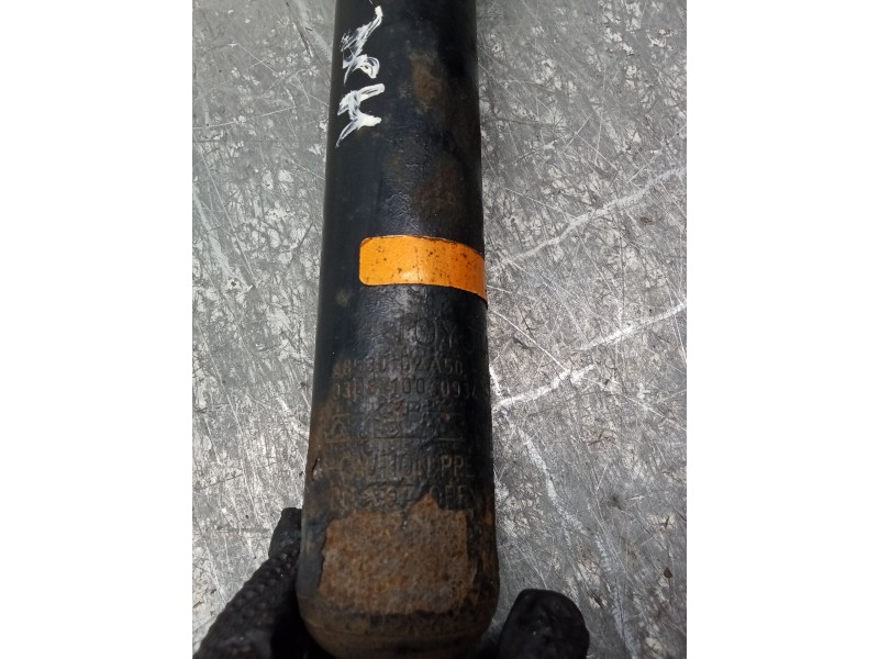 Recambio de amortiguador trasero derecho para toyota auris (_e18_) 1.3 (nre180_) referencia OEM IAM 4853002A50  