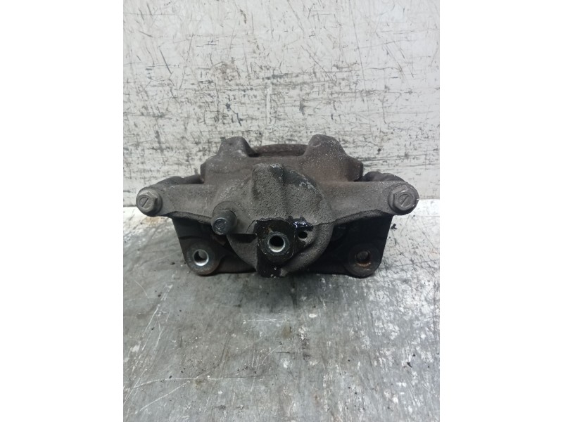 Recambio de pinza freno delantera izquierda para toyota auris (_e18_) 1.3 (nre180_) referencia OEM IAM   