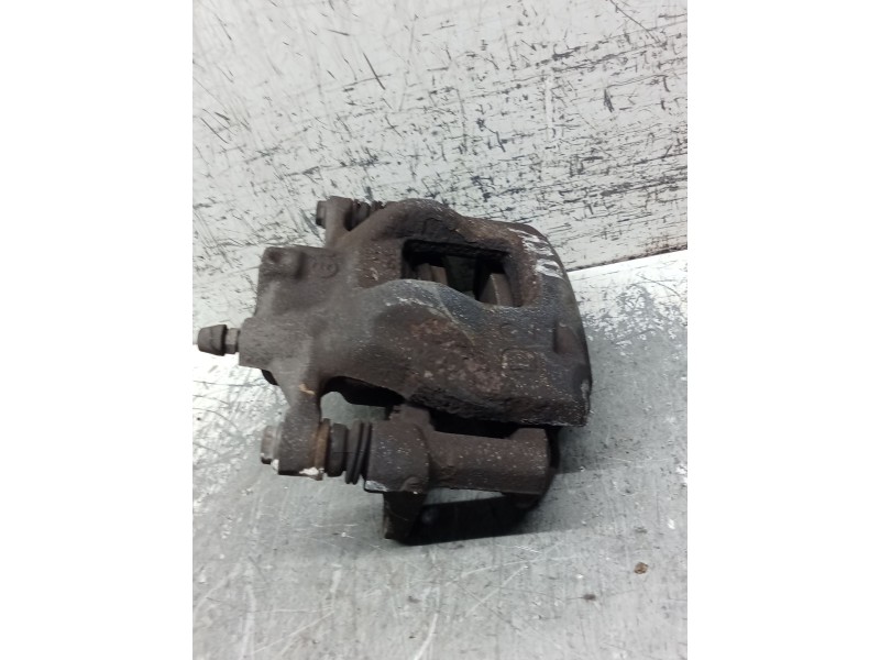Recambio de pinza freno delantera derecha para toyota auris (_e18_) 1.3 (nre180_) referencia OEM IAM   