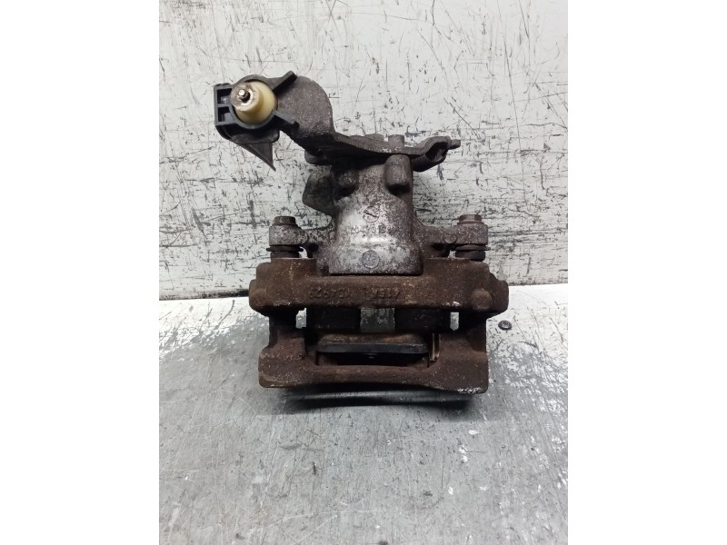 Recambio de pinza freno trasera derecha para toyota auris (_e18_) 1.3 (nre180_) referencia OEM IAM   