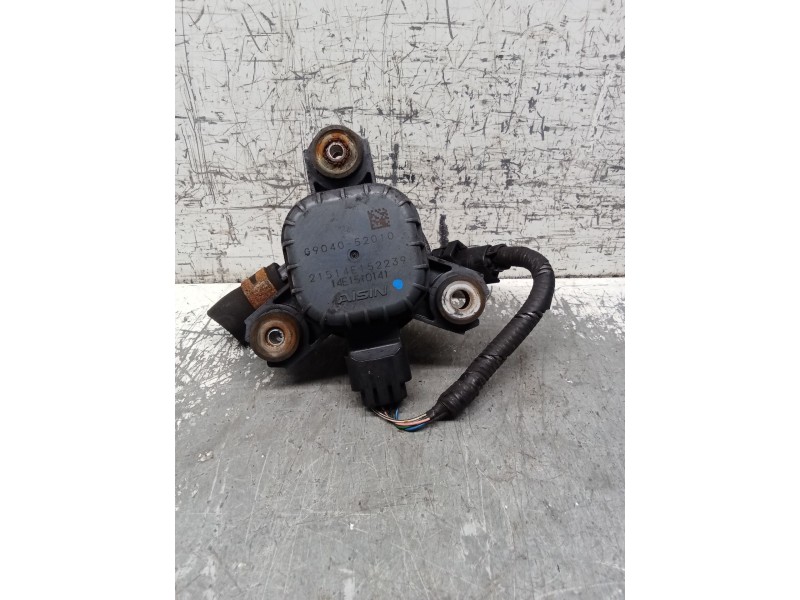 Recambio de bomba agua para toyota auris (_e18_) 1.3 (nre180_) referencia OEM IAM G904052010  