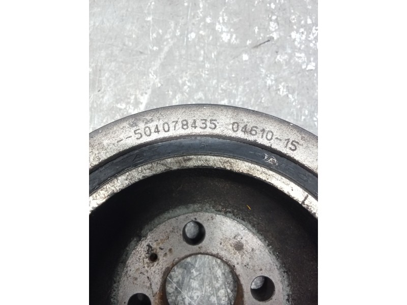 Recambio de polea cigueñal para iveco daily iv caja/chasis 35c13, 35c13 /p, 35s13 d, 35s13, 35s13 /p referencia OEM IAM 50407843