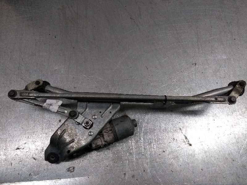 Recambio de motor limpia delantero para dacia logan laureate referencia OEM IAM 0390241544 3397020879 8200619512