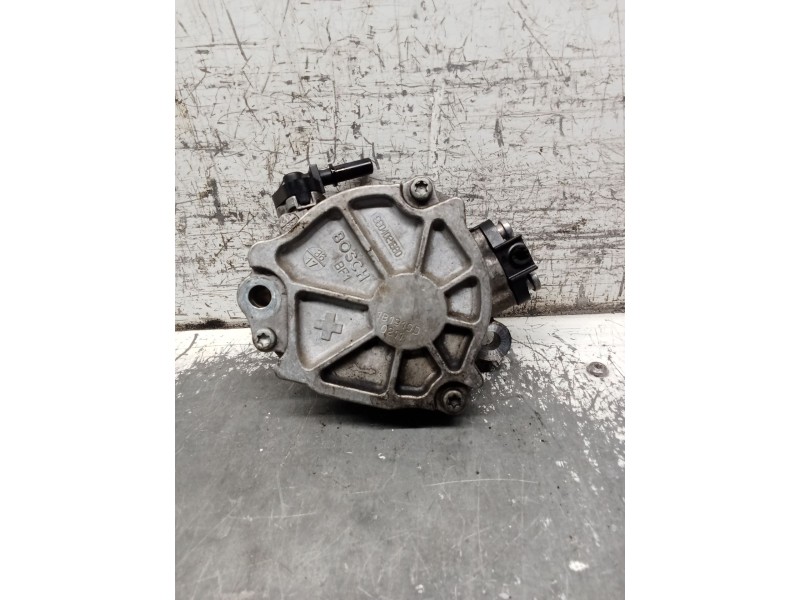 Recambio de depresor freno / bomba vacio para ford focus lim. trend referencia OEM IAM 9804021880  