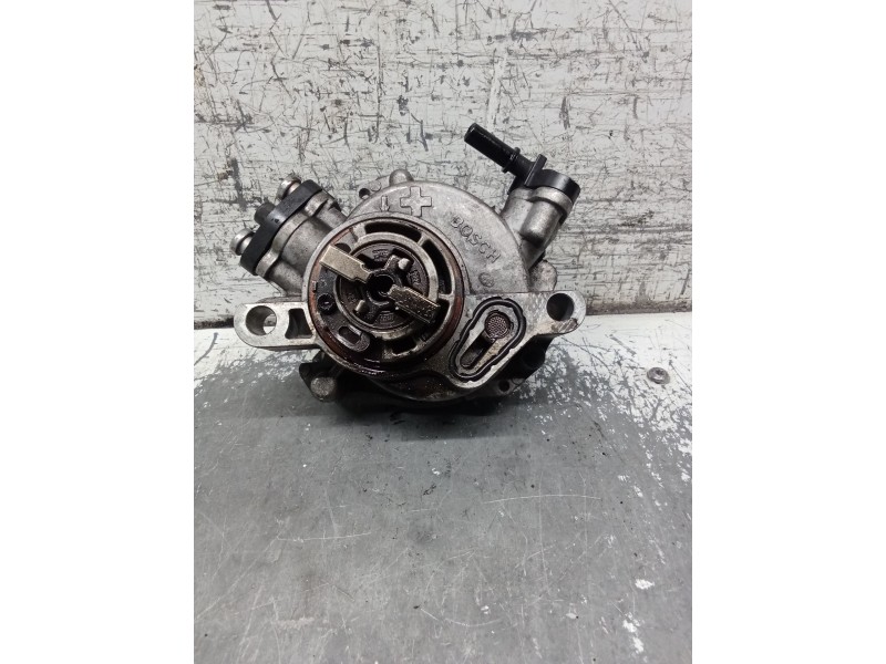 Recambio de depresor freno / bomba vacio para ford focus lim. trend referencia OEM IAM 9804021880  