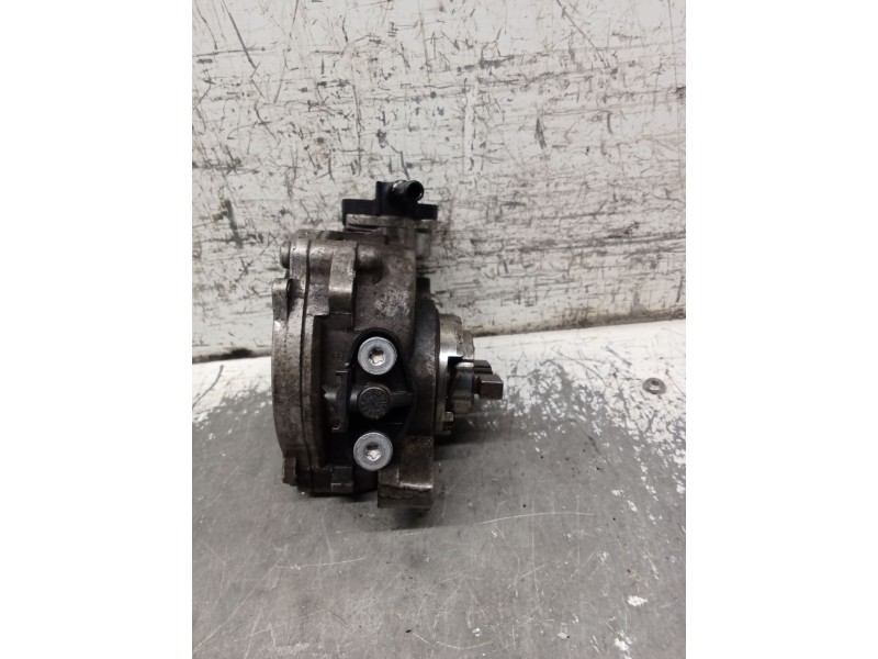 Recambio de depresor freno / bomba vacio para ford focus lim. trend referencia OEM IAM 9804021880  