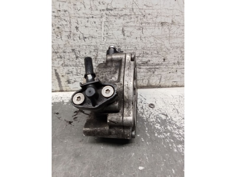 Recambio de depresor freno / bomba vacio para ford focus lim. trend referencia OEM IAM 9804021880  